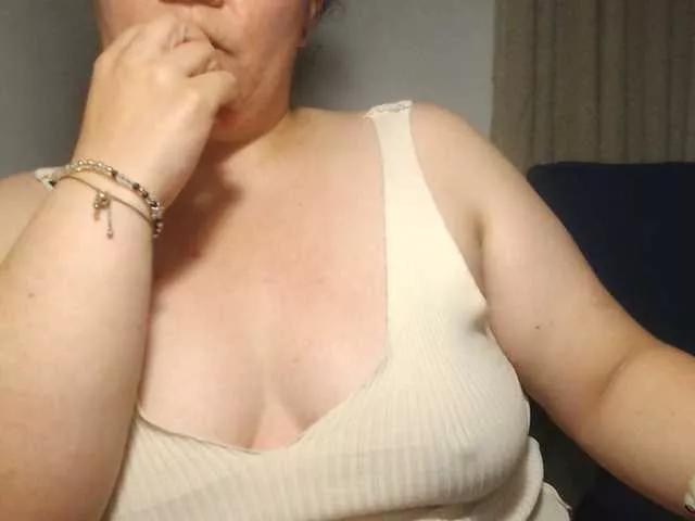 Offline agathamiller on BongaCams