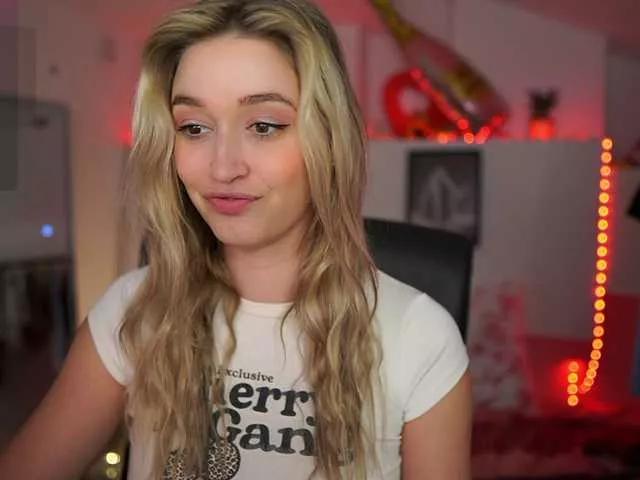 Offline AlexisTexas18 on BongaCams