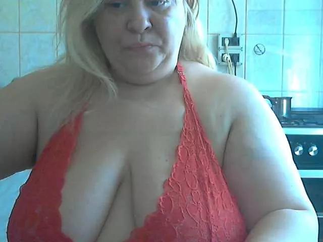 Offline AriannaMilf on BongaCams