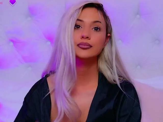 AriannaSins on BongaCams 