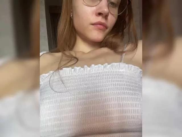 Freechat Armura on BongaCams