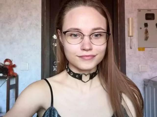 Freechat Armura on BongaCams