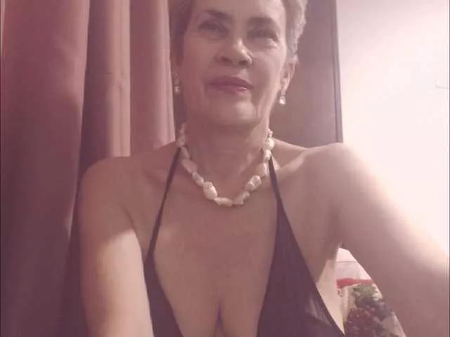 Offline belleblondx on BongaCams