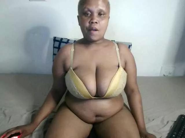 Freechat BIGTITTISXX on BongaCams