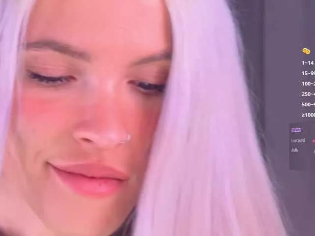 Offline BlushMikki on BongaCams