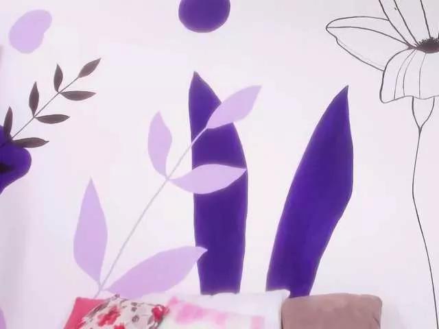 Offline Chloe- on BongaCams