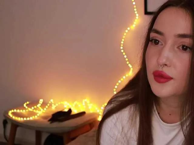 BongaCams ChloeMeow is Freechat ChloeMeow — Kind energy, playful smiles, and people who know how to make me laugh