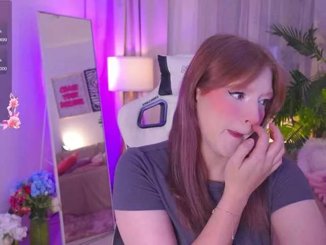 Freechat CrazyWine on BongaCams