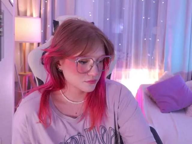 Freechat CrazyWine on BongaCams