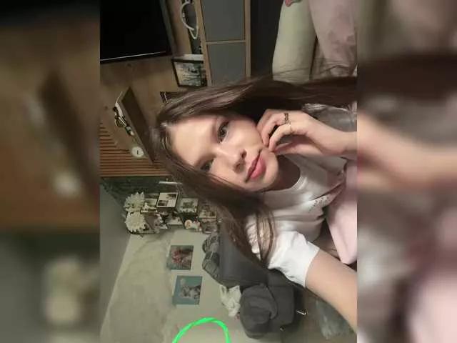 Freechat Cuterori on BongaCams