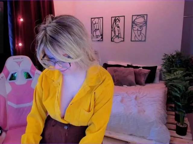 Daine-Pastry — I love gentlemen and care in public and daddies in private who will treat me like a slut
