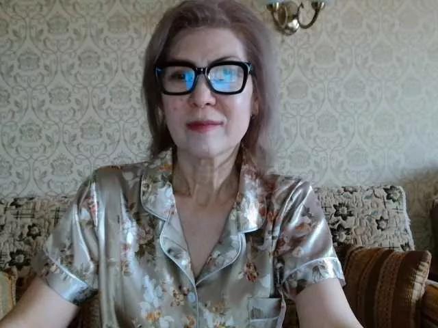 Offline Elegant00Lady on BongaCams