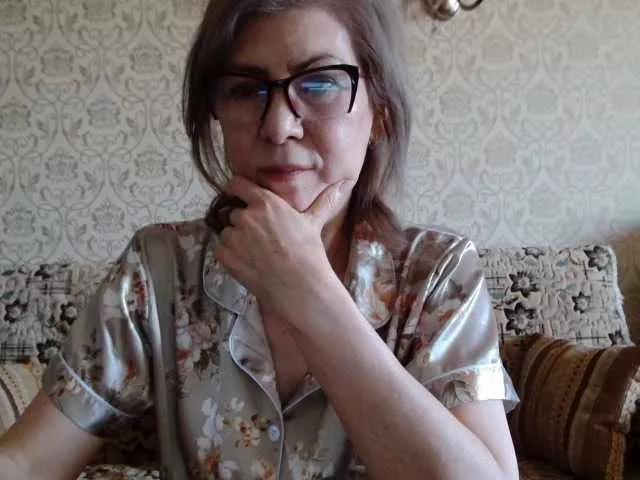 Offline Elegant00Lady on BongaCams