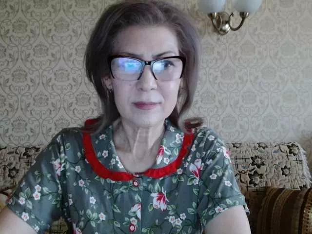 Offline Elegant00Lady on BongaCams