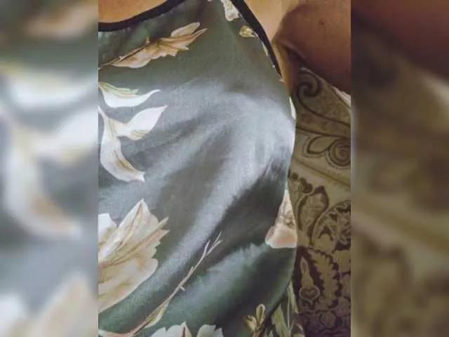 Offline Elisa-bet on BongaCams