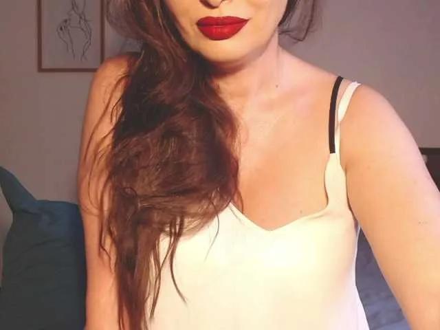 ellaine on BongaCams 