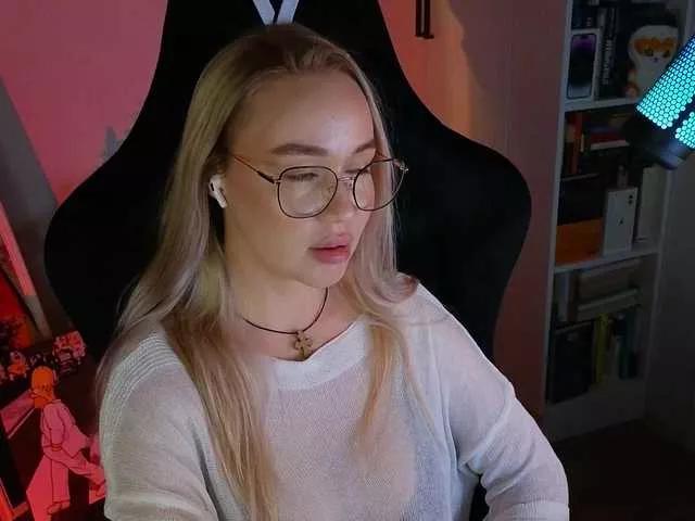 Offline Emili1- on BongaCams