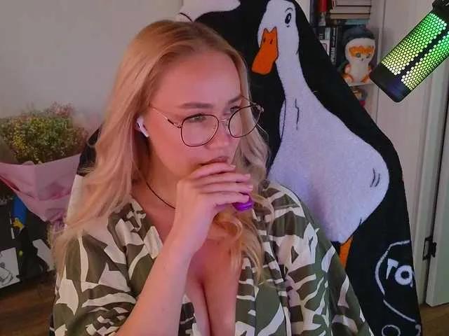 Offline Emili1- on BongaCams