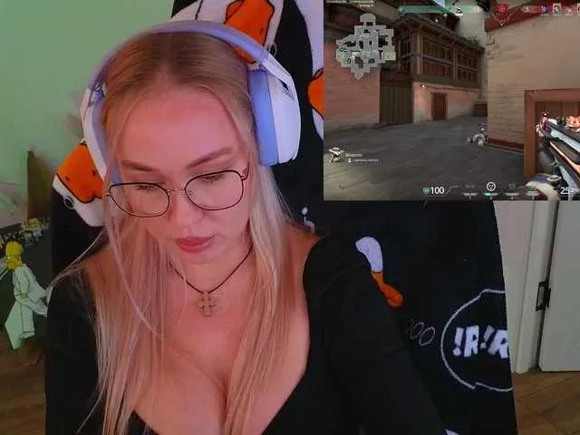 Offline Emili1- on BongaCams