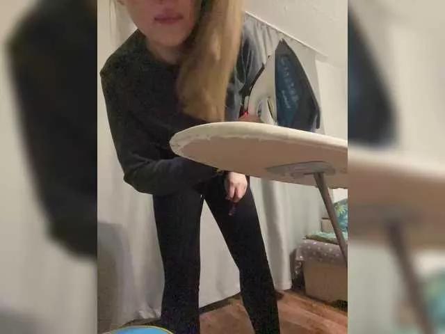 Freechat ErnieFlossy on BongaCams