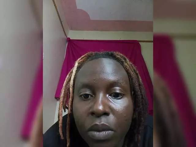 Offline freakcurvy8 on BongaCams