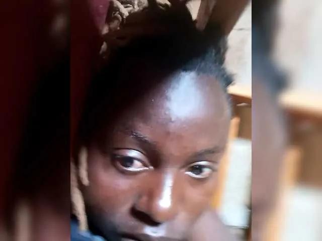 Offline freakcurvy8 on BongaCams