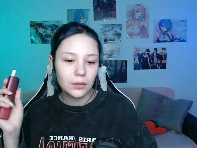 Offline Hugo-Min on BongaCams