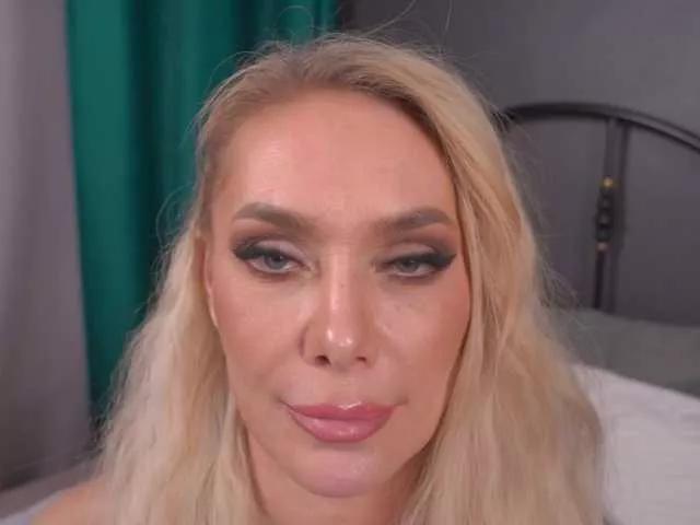 Freechat IsadoraDunkan on BongaCams