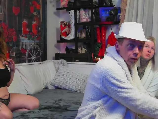 Offline JadeandDamon on BongaCams