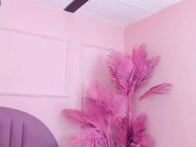 Offline Kendallbleer on BongaCams