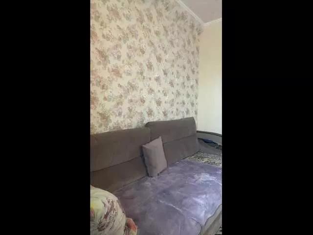 KikiMilf84 on BongaCams 