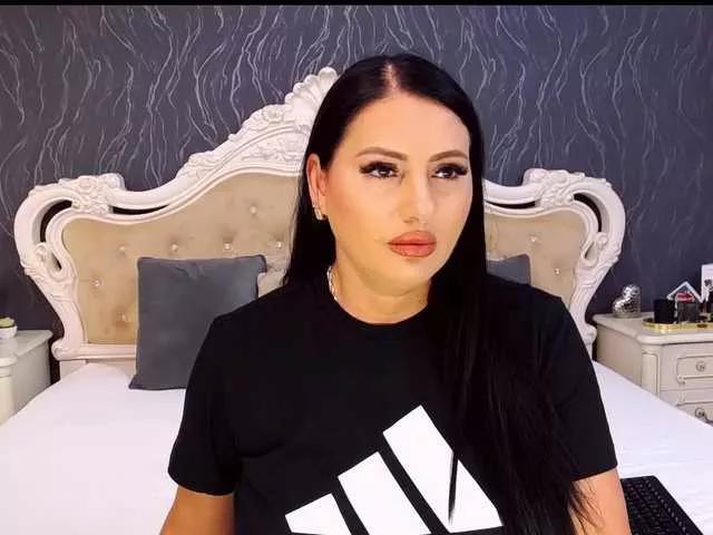 LaurenSaint1 — I've always been turned on by men who are determined and know exactly what they want and how they want it :p Exploring their mind and bodies is my specialty! :D