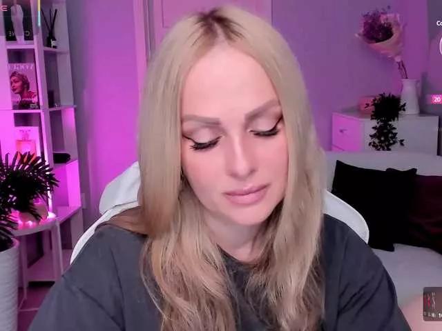 Freechat LibbyNora on BongaCams
