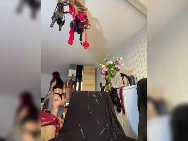 Freechat Lina69Goddesssss on BongaCams