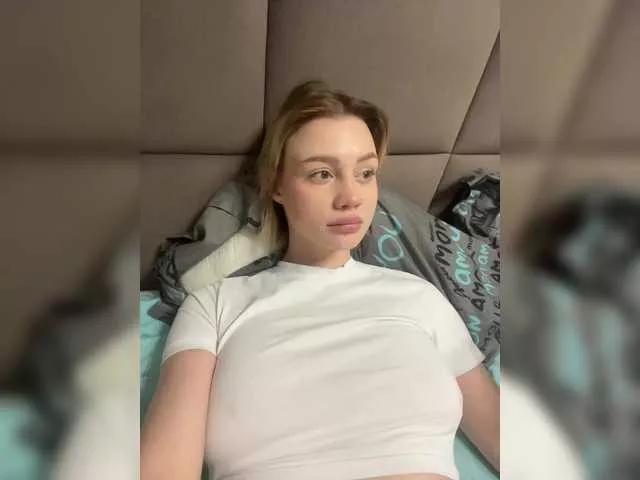 Freechat Linaaa on BongaCams