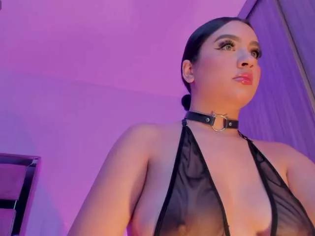 Freechat LindseyMoss on BongaCams