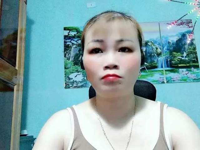 Freechat Linhanhsex2k on BongaCams