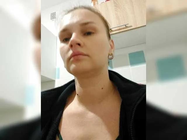 LisaLovHoney — I love the attention and care of real men!