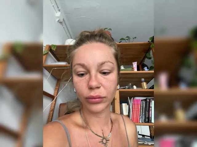 MalunaMoon — Tattoos , beautiful lingerie, fetish, when I am treated like a queen ,femdom, findom .Don't look at my pretty face, I'm a demon. I like to dominate, have beautiful feet. You can call me Mistress or Goddess. In private I can fulfill your individual...
