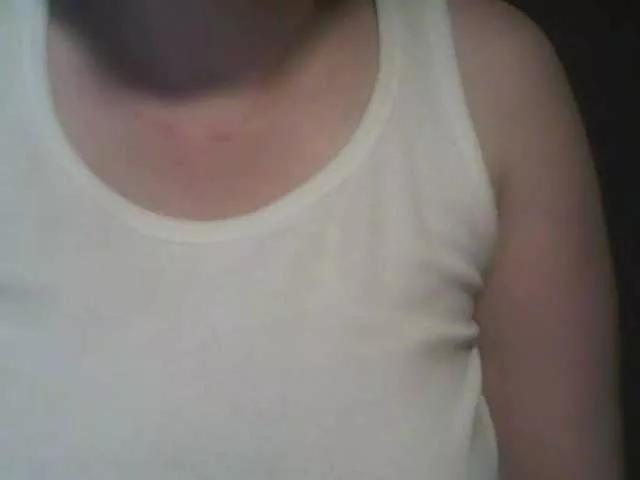 margosh-364 — Big hands, chic round butts