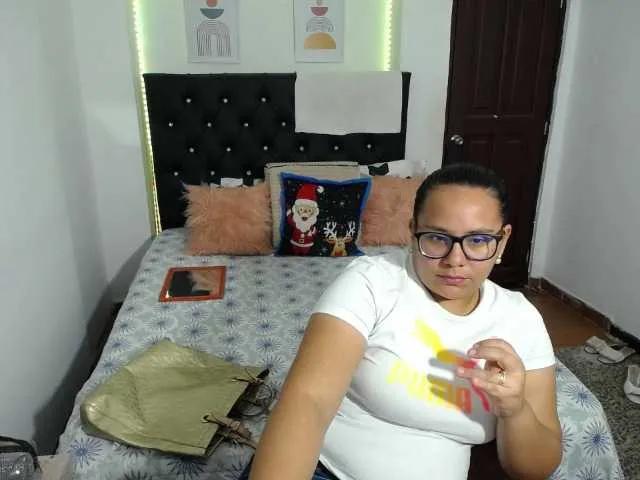 Maria-sexx69 — I like them to be naughty with me and want to warm up when I'm at work