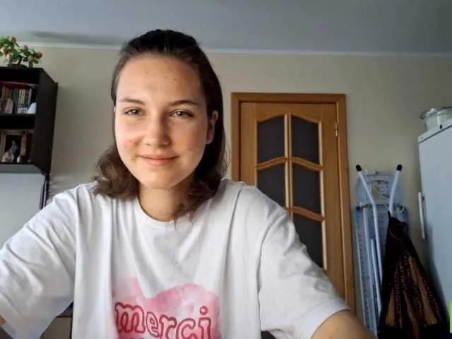 Offline MaxieDungy on BongaCams