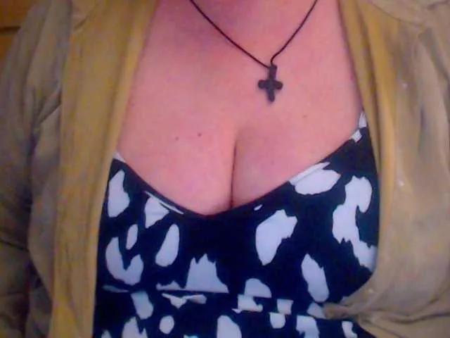 Offline mayalove4u on BongaCams