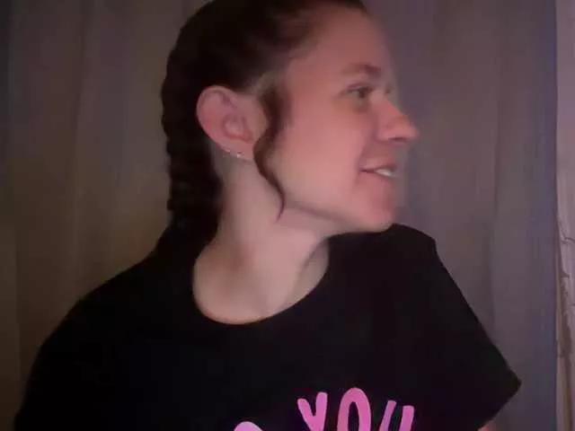 Offline mermaidlexi on BongaCams