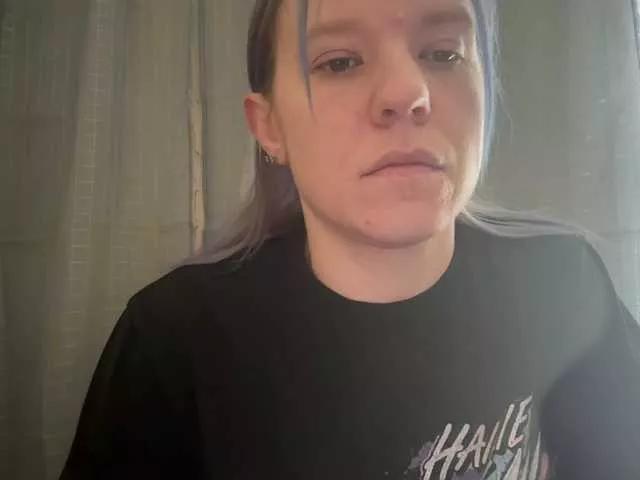 Offline mermaidlexi on BongaCams