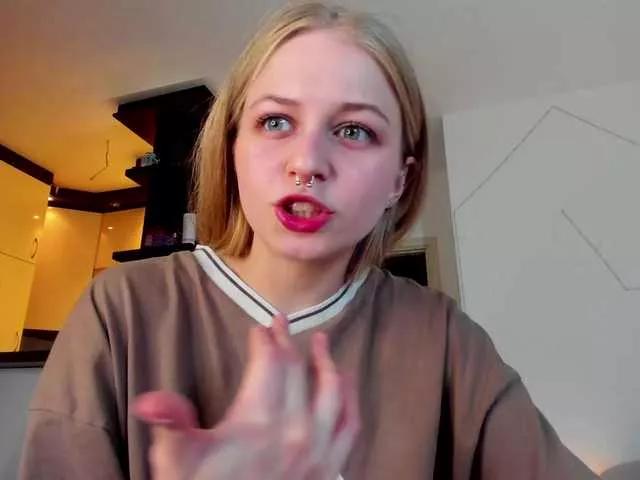 MiaMeowa on BongaCams 