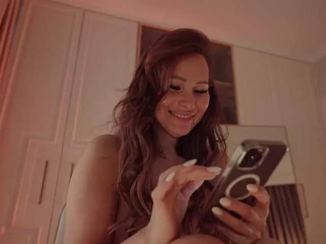 Freechat MilaDYstarlig on BongaCams