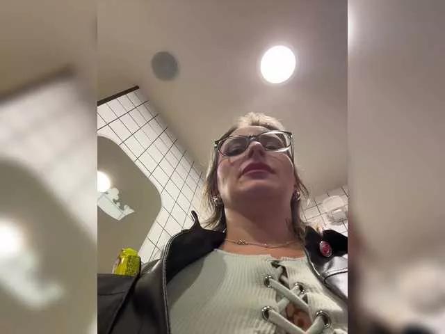 Freechat Miss-Fetish on BongaCams