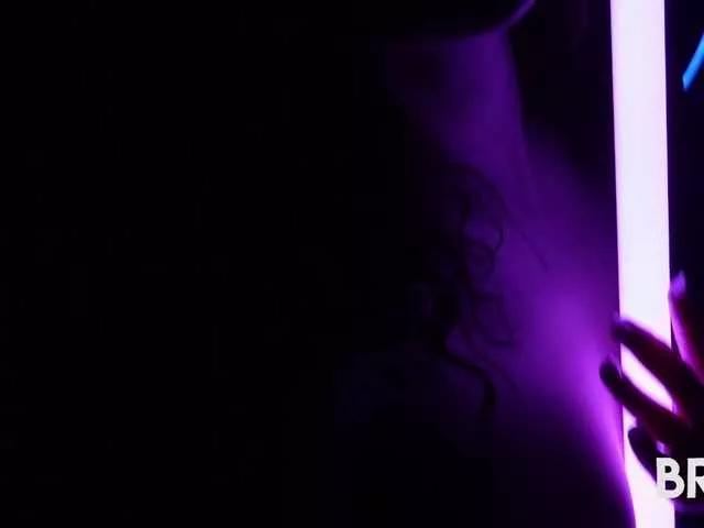 Offline MossiPolli on BongaCams