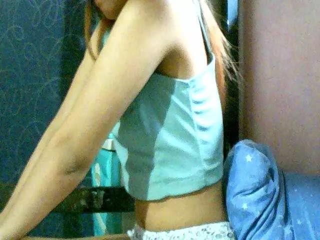 Freechat Mysteriouslovely on BongaCams